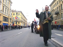 Саксофонист Тони Вуйма на Невском